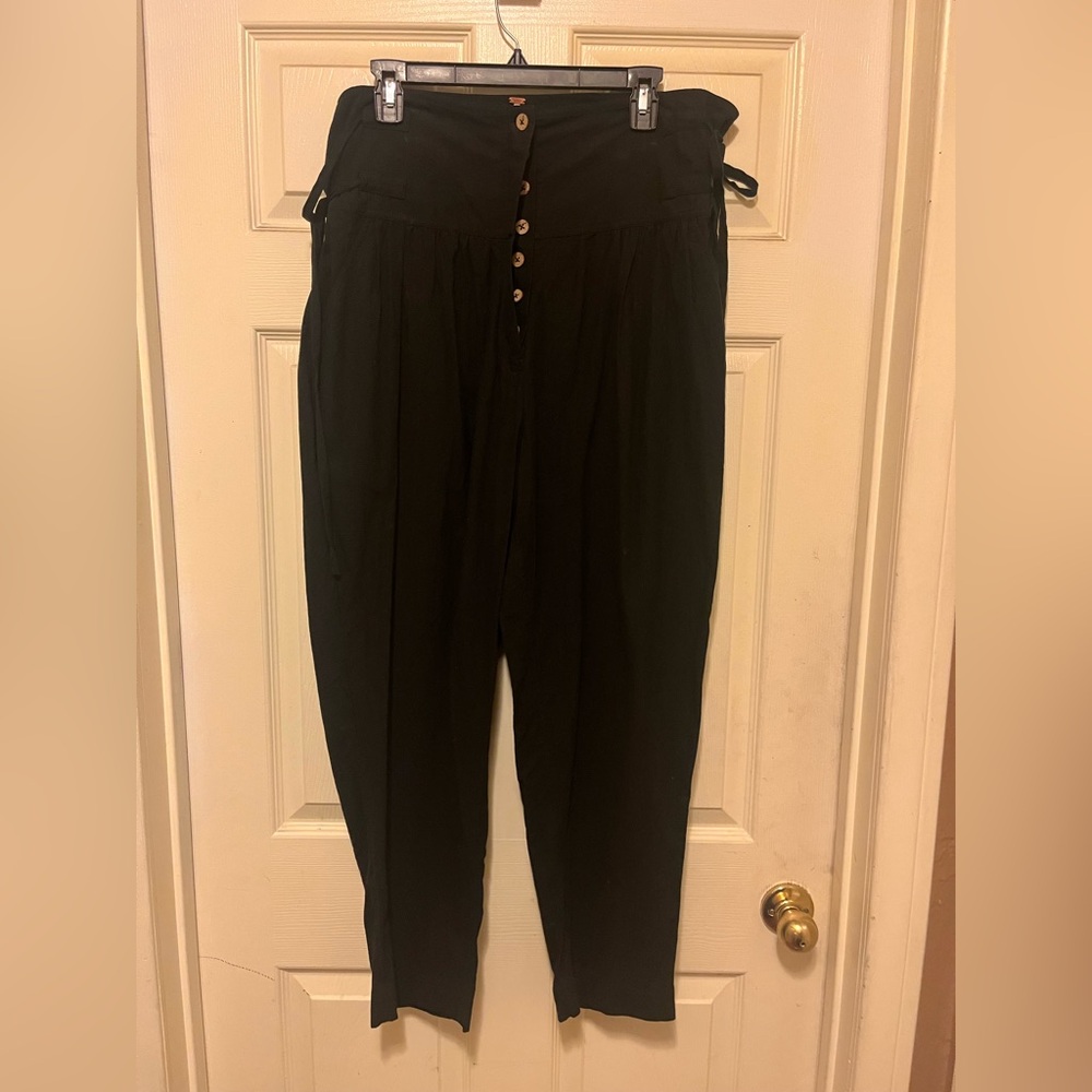 Free People Black Tie-Waist Trousers size Medium NWOT